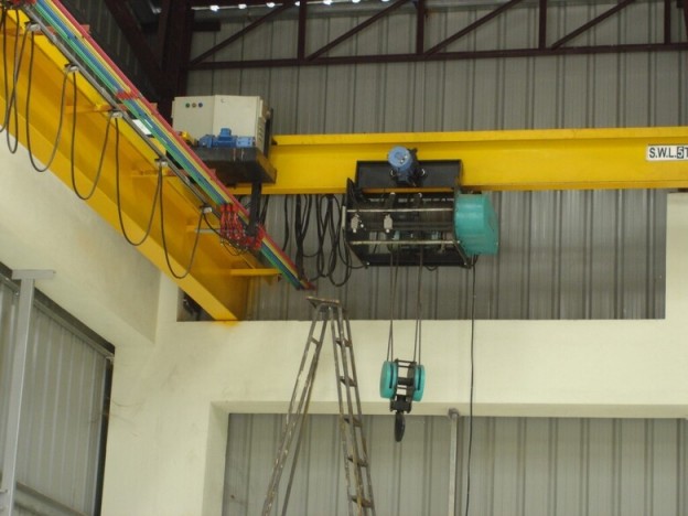 hoistandcrane01-624x468