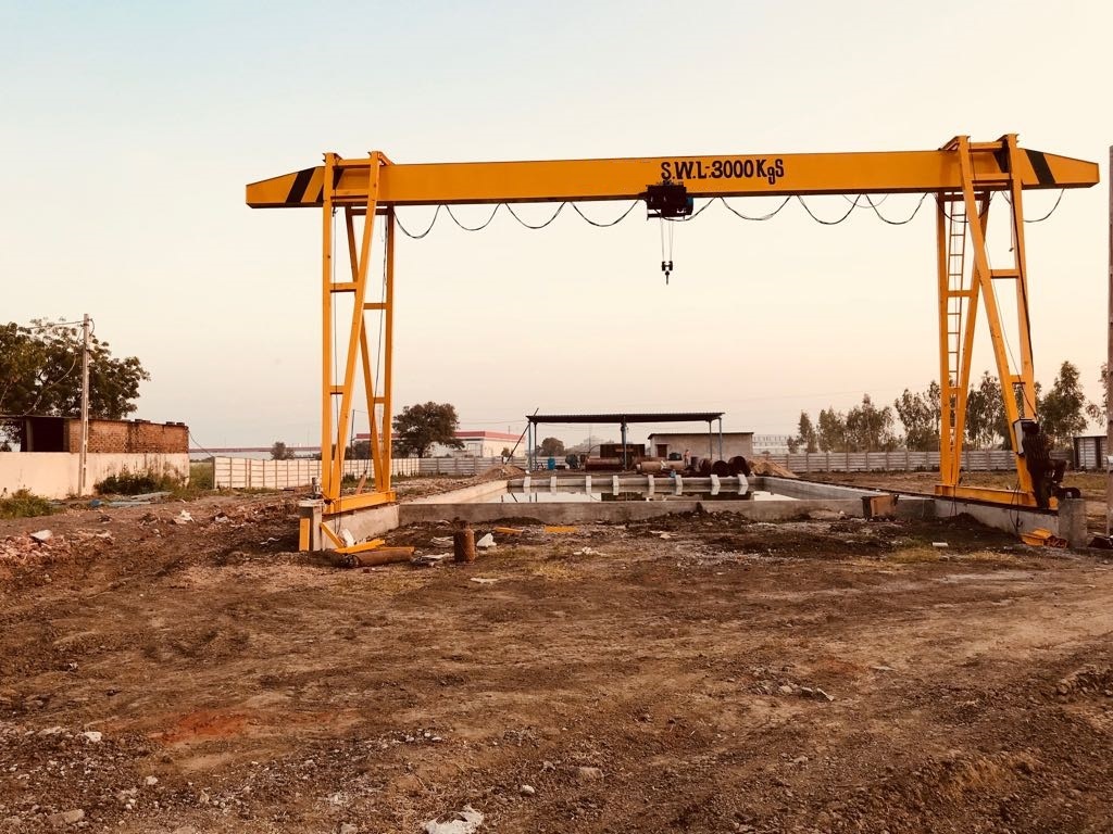 EOT(Electric Overhead Travel) Crane Image